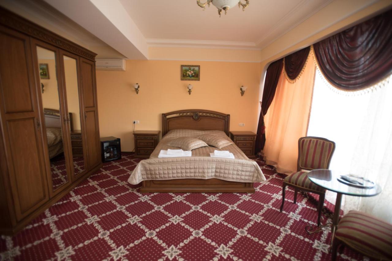 Altin Palace Comrat Zewnętrze zdjęcie